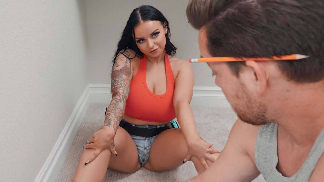 BrazzersExxtra Payton Preslee Handyman Stepdaddy Gets Fucked