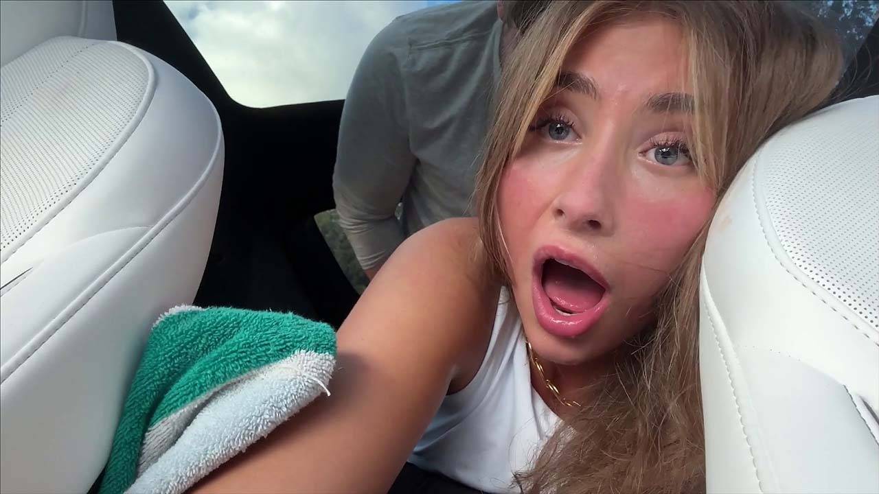 Lillian Phillips Sexy Blonde Get Rough Creampie In Backseat