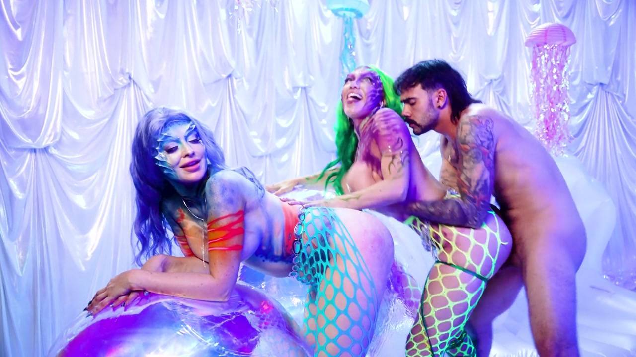 Little Puck - oral play in ocean shell set - HornySimp